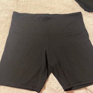Ultra high rise elation athleta 7 inch biker short SZ 1X never been worn
